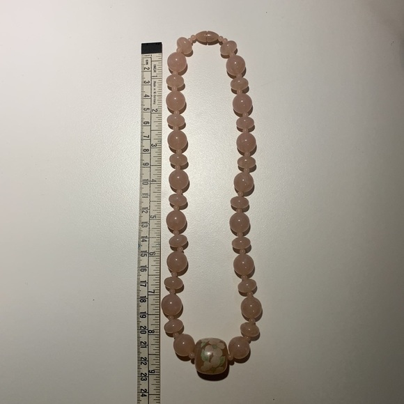 VINTAGE | 80’s Pink Floral Necklace - Picture 7 of 7